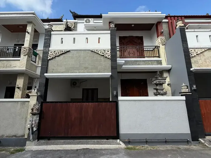 Dijual Rumah 2 Lantai 3 KT di Kesiman - Real Estate in Bali