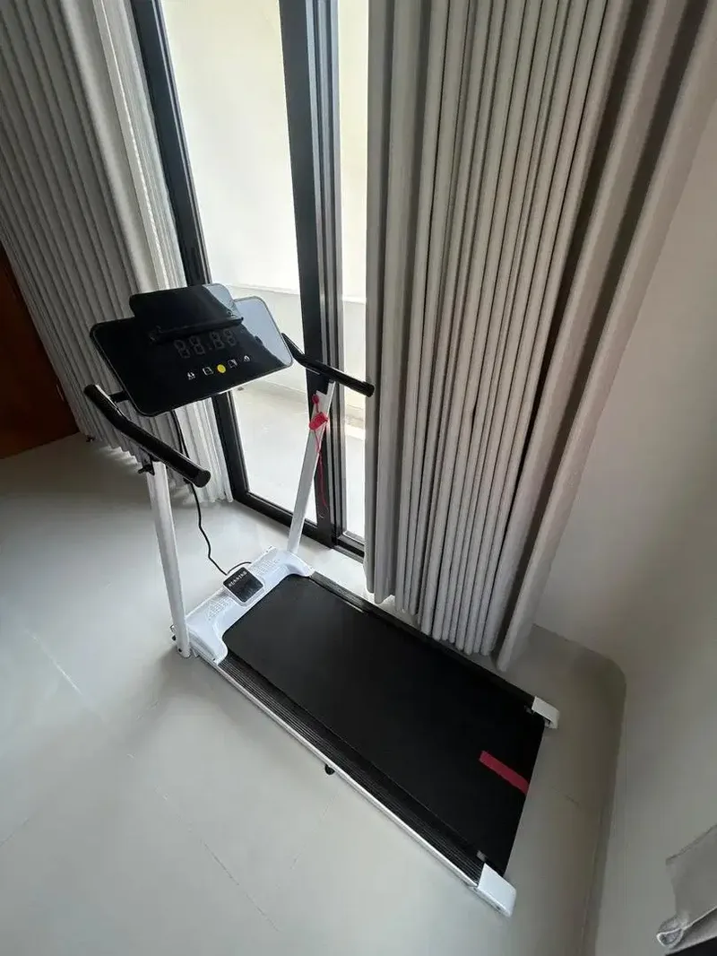 Dijual Alat Treadmill kondisi bagus spt baru - Hobbies & Sports in Bali