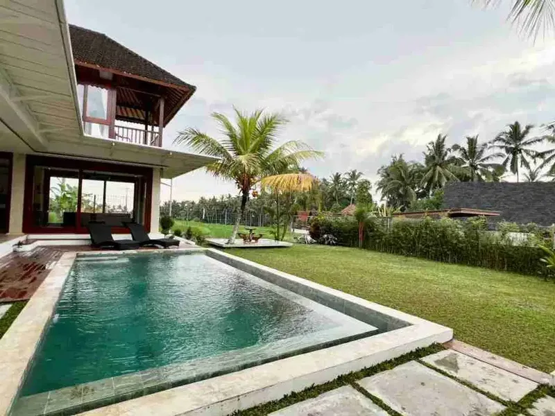 Dijual villa lantai 2 dengan view sawah  lokasi area ubud gianyar
Lingkungan villa./restoran/cafe
10 menit ke central ubud - Real Estate in Bali