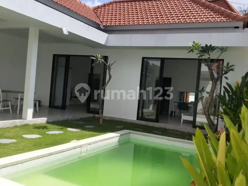 2Br Private Pool Villa For Rent In Raya Padonan Canggu, 1-Storey, SHM, Idr 250 Million/Year - Real Estate in Bali