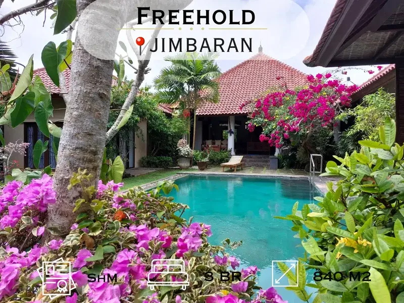 Luxury Tropical Villa with Private Pool in Jimbaran - Bali in Bali