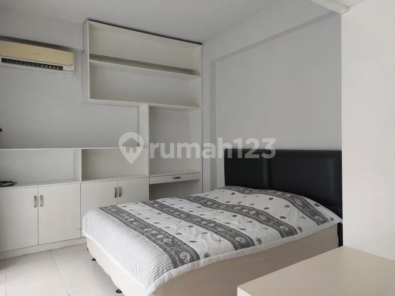 Rumah Full Furnished 3 Kamar Tidur One Gate System di Sunset Road - Bali in Bali