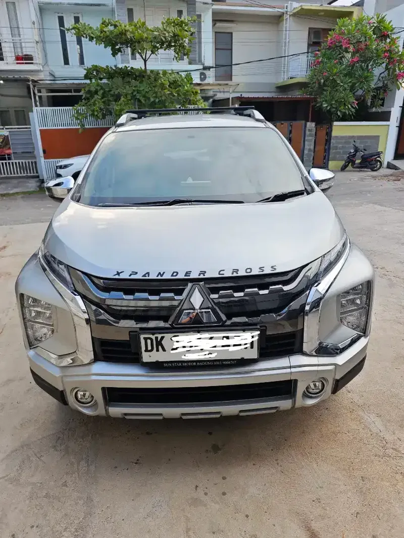 DI JUAL EXPANDER CROSS PREMIUM A/T - Vehicles in Bali