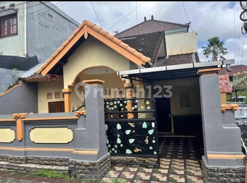 K868 Sewa Rumah Jalan Kesambi Kerobokan Kuta Badung Bali Dekat Denpasar Canggu Dalung Seminyak - Real Estate in Bali
