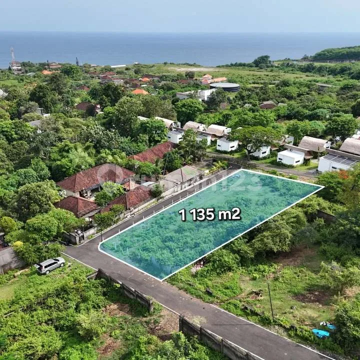Tanah di Sawangan Nusa Dua 1135M2 Zona Pariwisata - Bali in Bali