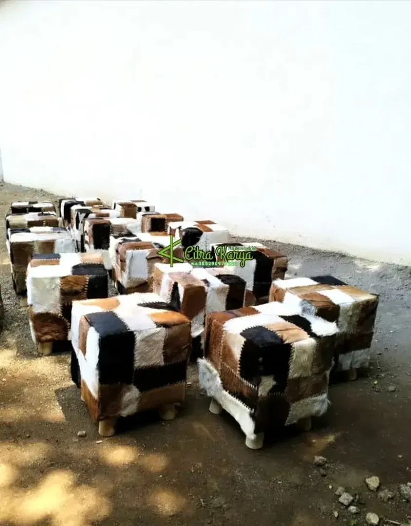Stooll , ottomat kulit kambing asli ,kulit sapi asli leather cow - Other in Bali