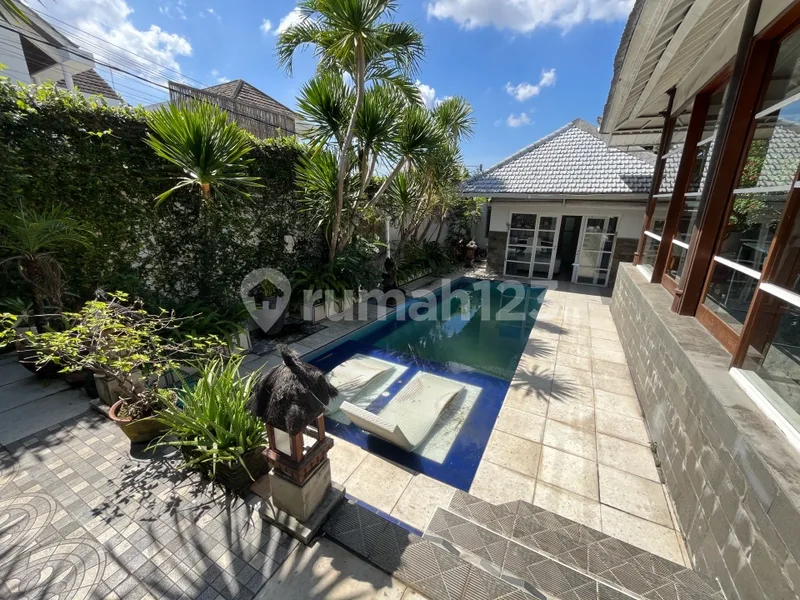 Dijual Cepat Villa Hitung Harga Tanah Saja! Prime Land Berawa Canggu - Hanya 100 Meter Dari Jalan Raya Utama - Bali in Bali
