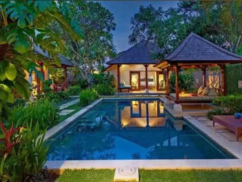 Tanah Premium Villa Bonus Dijual
(Jalan kaki ke pantai)
Jl Raya Batu Bolong - Real Estate in Bali