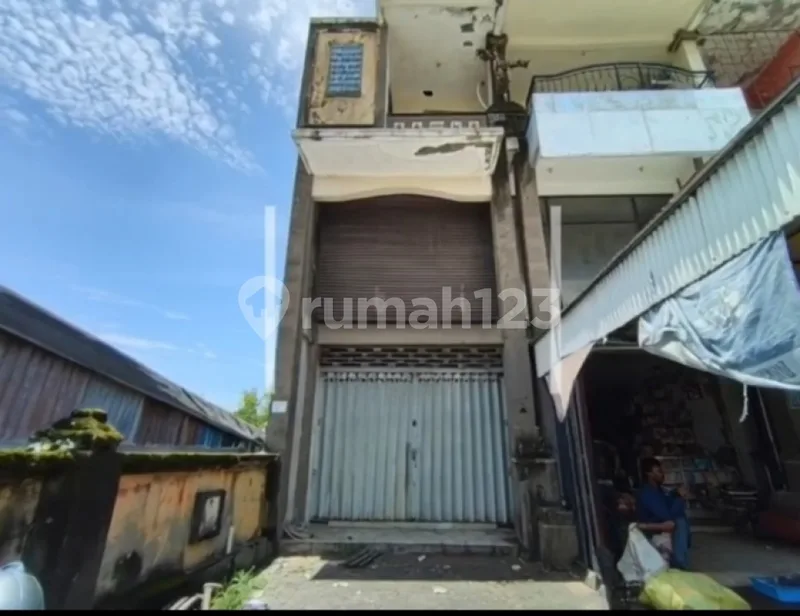 Ruko 3 Lantai Dijual atau Disewakan di Denpasar Utara - Bali in Bali