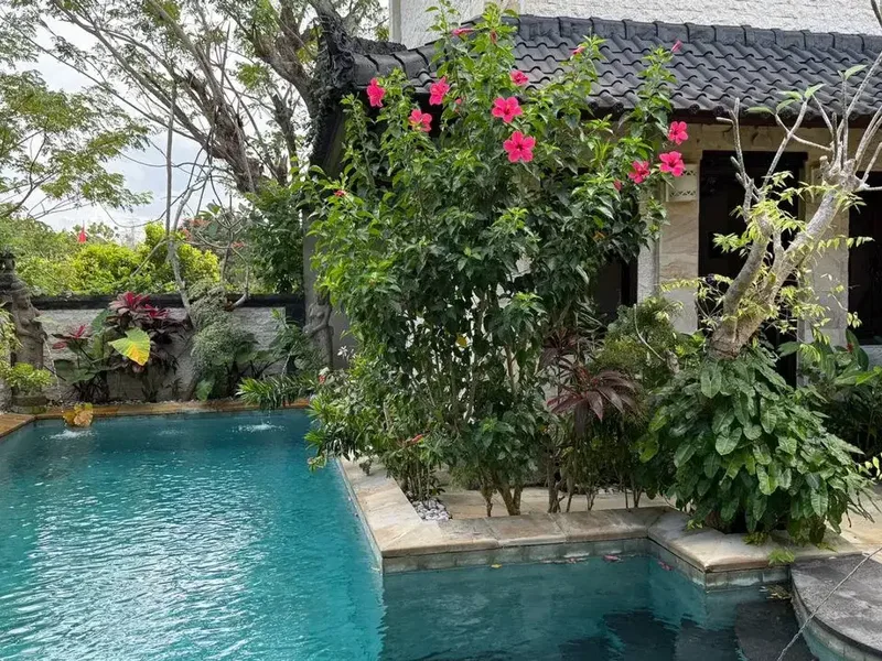 Villa 2 Bedrooms Balinese Style Private Cluster Dekat Pantai Melasti Ungasan - Bali in Bali