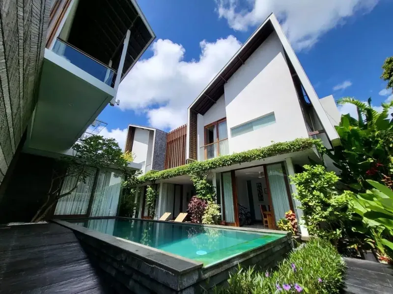 Dijual Villa Di Lingkungan Komplek Puri Gading Jimbaran - Real Estate in Bali