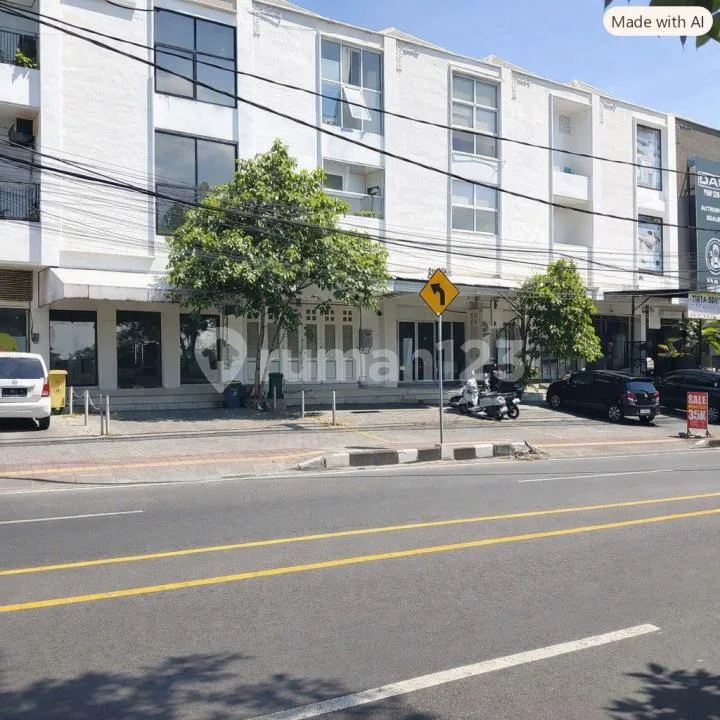 Ruko 3 Lantai Jalan Mahendradatta Denpasar Barat - Real Estate in Bali