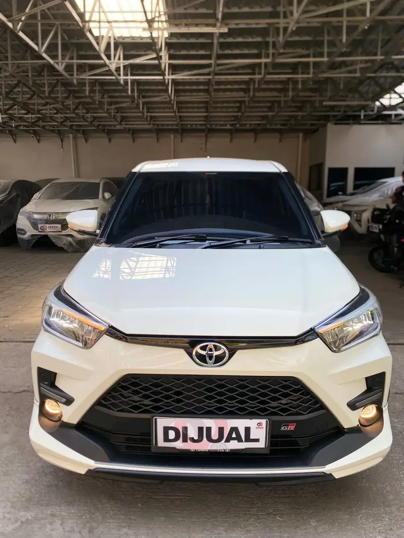 RAIZE GR 1.0 TURBO CVT 2021 - Vehicles in Bali