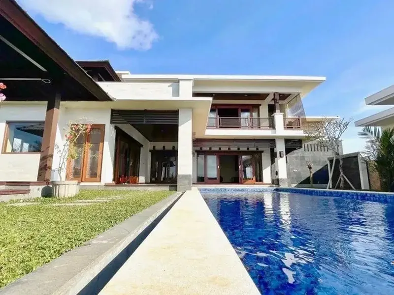 Villa Mewah dengan Pemandangan Laut Dijual di Ungasan Area - Bali in Bali