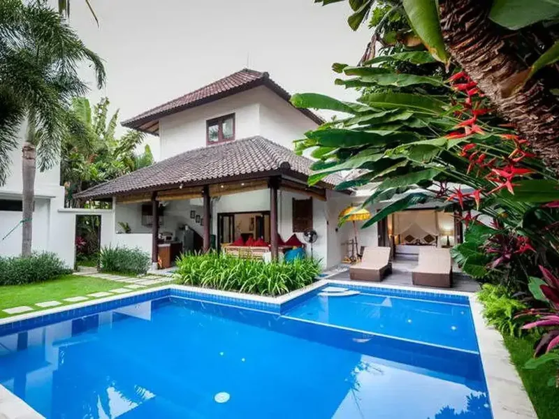 Luxurious 5-Bedroom Villa with Magnificent Pool in Seminyak - Bali in Bali
