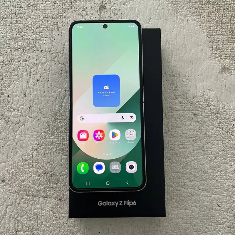 Samsung Galaxy Z Flip 6 Warna Mint 12/256GB - Electronics in Bali