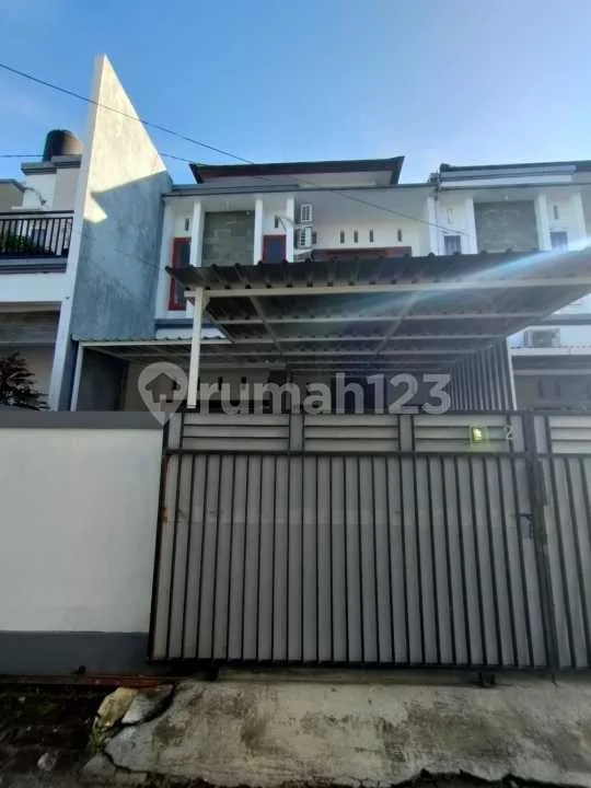 Rumah 2 Lantai 3 KT Siap Huni di Muding Kerobokan - Real Estate in Bali