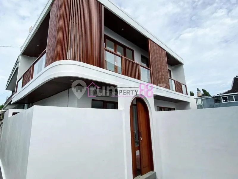 Jual Villa Semi Furnished Kayutulang Canggu LT 144 M2 - Real Estate in Bali