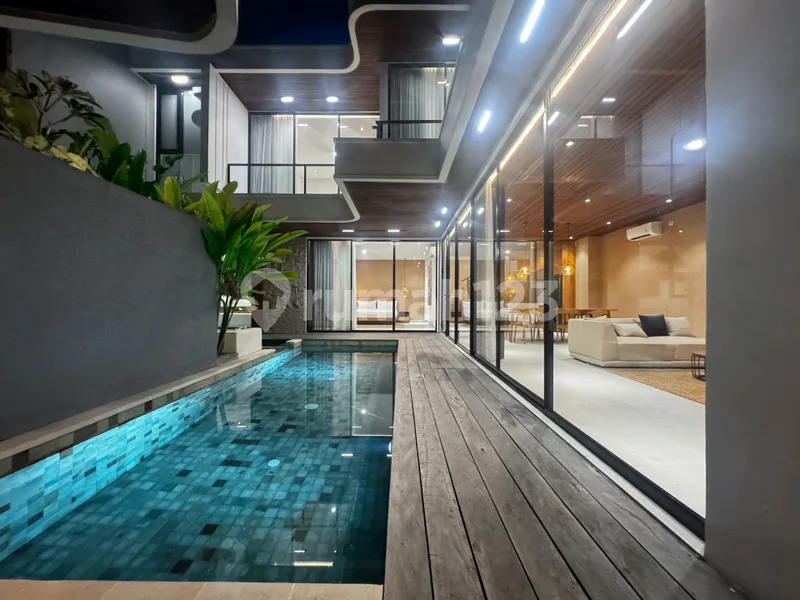 Villa Luxury Modern 3BR Furnished dekat Pantai Pererenan - Bali in Bali