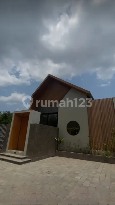 Villa Seperti di Ubud dengan View Sungai dan Hutan di Tabanan - Real Estate in Bali