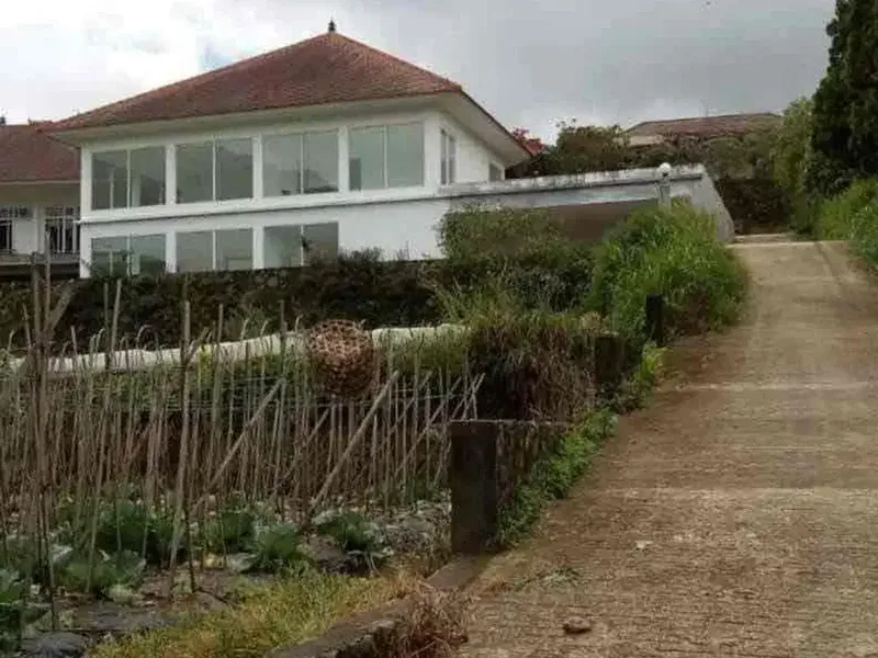 Di jual tanah bonus villa berada di desa pancasari Bedugul bali - Real Estate in Bali
