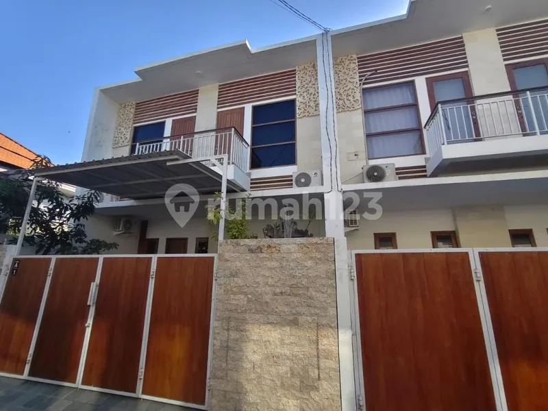 Disewakan Rumah Full Furnished 3 Kamar Tidur di Area Renon - 5 Menit ke Lapangan Renon | Prpd519 - Bali in Bali