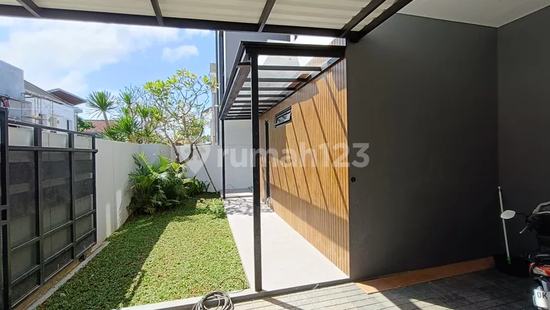 Rumah Baru Furnished Dikawasan Perumahan Elit Taman Mumbul Nusa 2 - Real Estate in Bali