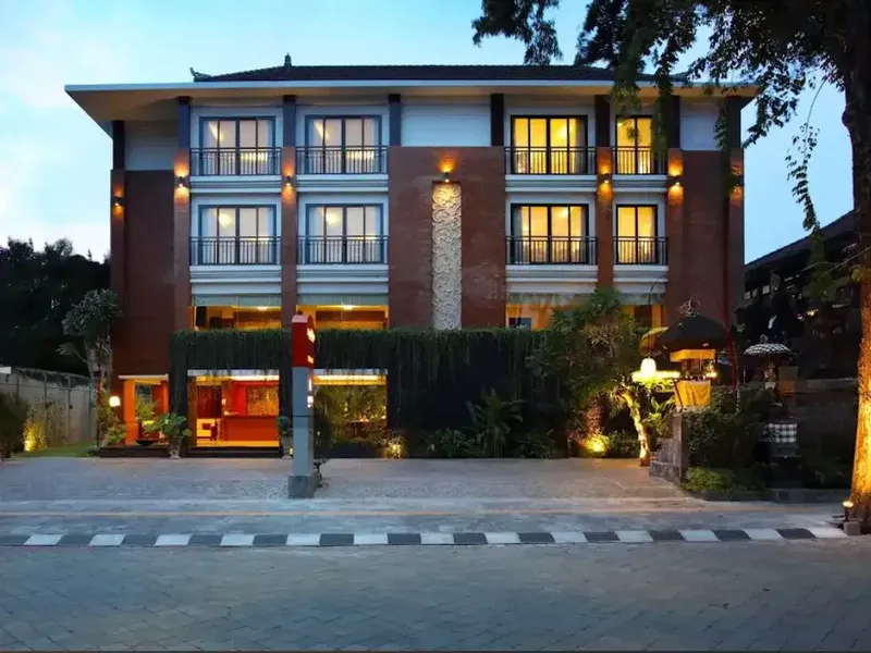 Dijual Hotel Bintang 3, Strategis Dkt Pantai Sanur, Denpasar, Bali - Real Estate in Bali