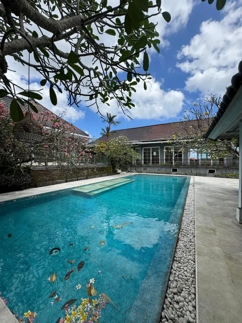 Dijual Villa Mewah di Canggu Bali – 8BR, View Sawah Sungai Gunung, Lahan 2.000 m² - Real Estate in Bali