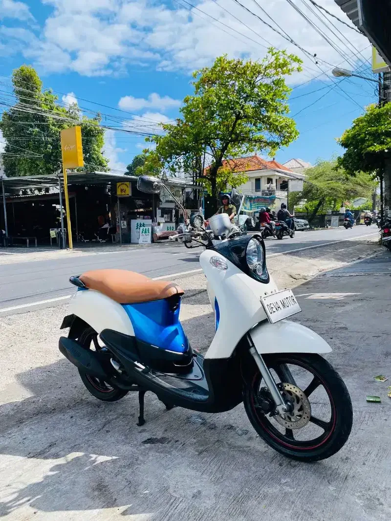Mio fino putih Deva motor - Vehicles in Bali