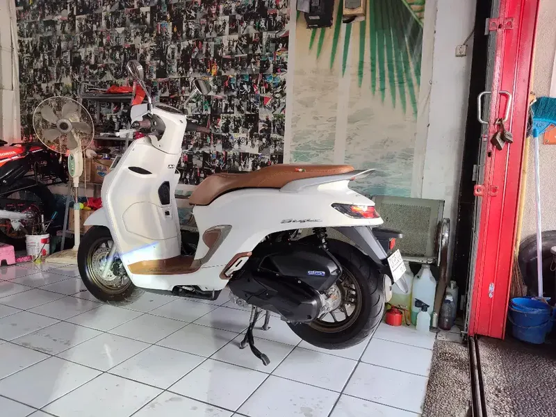 Stylo ABS 160 putih Deva motor - Vehicles in Bali