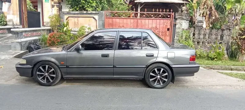 Honda Civic 1991 Bensin - Vehicles in Bali
