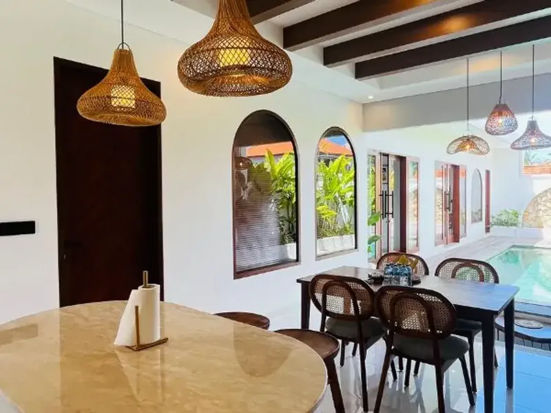 VILLA MODERN TROPICAL DI CEPAKA MENGWI BADUNG - Bali in Bali