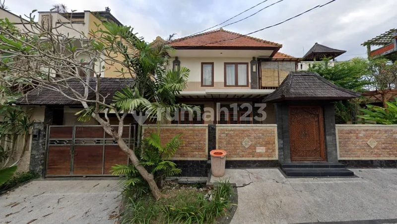 3 Storey Fully Furnished Villa With Private Pool For Rent In Taman Mumbul Nusa Dua - Bali in Bali