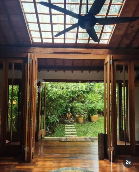 4 Bedrooms Villa With French Inspired Elegance For Rent - Bali in Bali