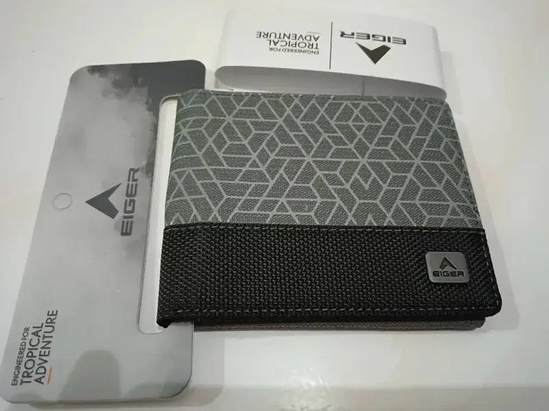 Dijual Cepat Dompet Eiger 100% Original Bahan Canvas (BARU)Lengkap Box - Fashion in Bali
