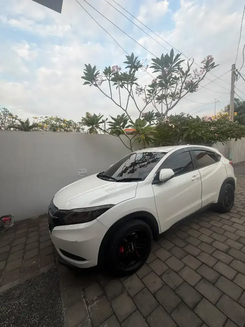 HR-V TYPE S 2016 MATIC - Vehicles in Bali