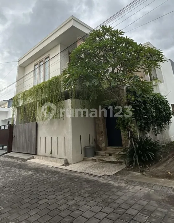 Disewa Vila Modern 2 Kamar Furnished di Tukad Balian Renon - Bali in Bali