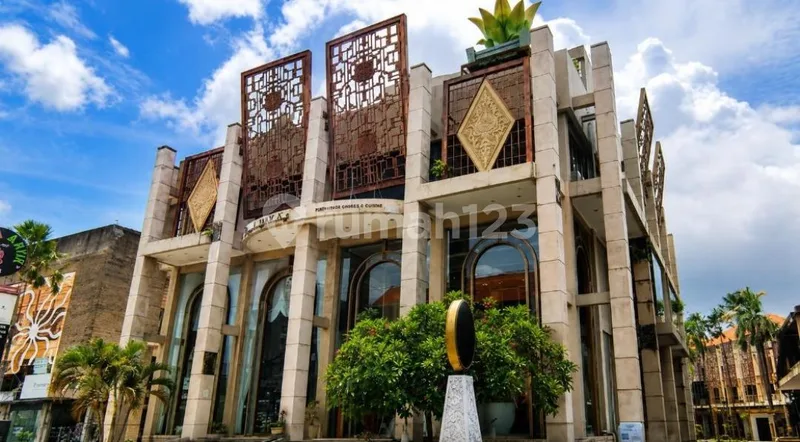 Dijual Ruko Bagus 2 Lantai Lokasi Strategis LT 312 M2 di Jalan Patih Jelantik Kuta Bali ` - Real Estate in Bali