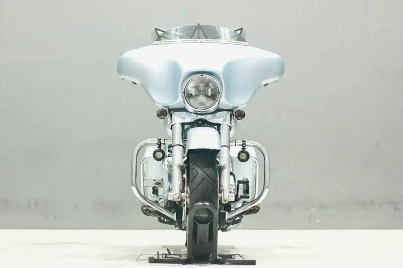 Harley davidson street Glide mulus ultra classic fatboy dyna Road king - Vehicles in Bali