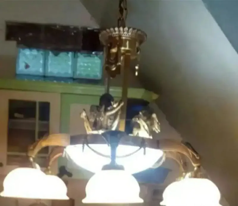 Jual Lampu Gantung Langka Antik,Kondisi Mulus,KUNINGAN,Kaca Tebal - Home & Garden in Bali