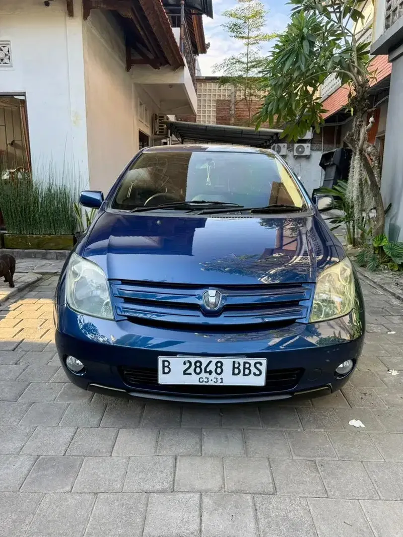 Toyota ist 1.5 2004 CBU - Vehicles in Bali