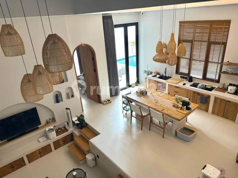 Dijual Rumah Villa dengan Kolam Dekat Tol Area Nusa Dua - Real Estate in Bali