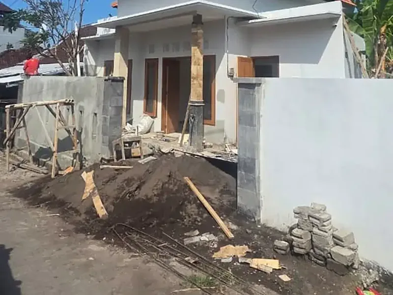 RUMAH BARU JL. SURADIPA PEGUYANGAN DENPASAR BALI - Bali in Bali