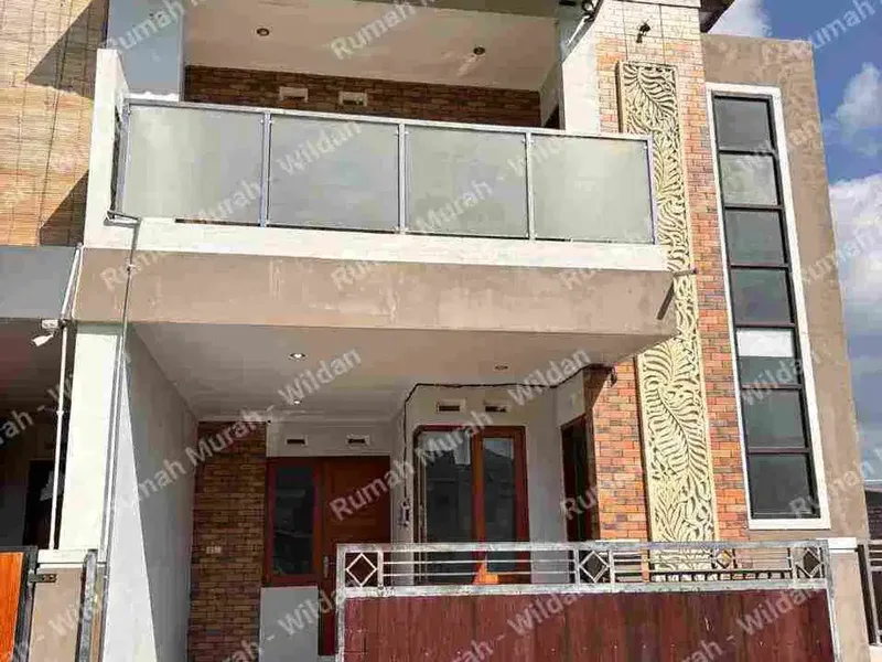 Dijual Rumah 2Lantai Siap Huni Di Jl Bypas ngurahrai Sanur - Real Estate in Bali