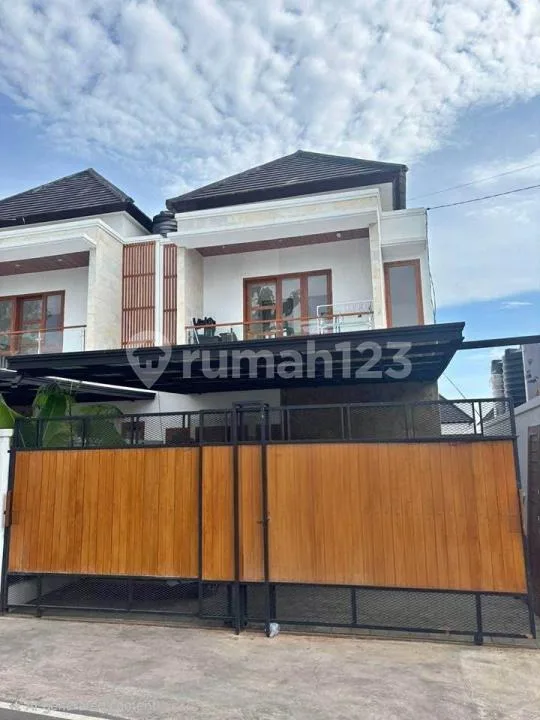 Rumah Full Furnished 3Br Nusa Dua Dekat Tol & Pantai, Badung Bali - Real Estate in Bali