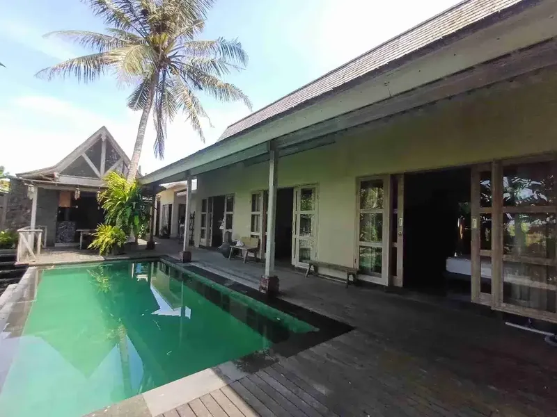 Villa Sukawati Gianyar Dekat Pantai Purnama - Real Estate in Bali