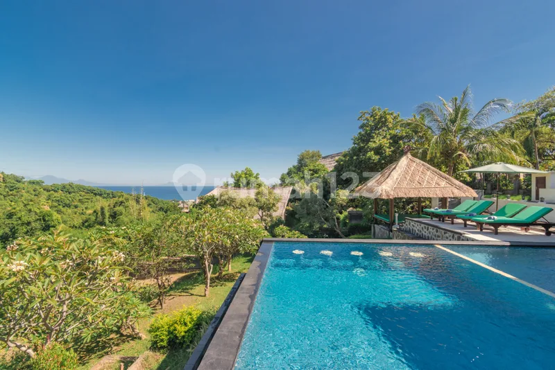 H07 Dijual Villa Tepi Bukit 3 Kamar Pemandangan Laut Furnished - Real Estate in Bali