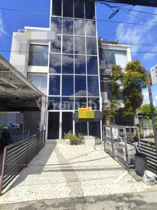 Disewakan - Apartemen 3 Lantai Furnished - Jl. Dewi Saraswati - Real Estate in Bali