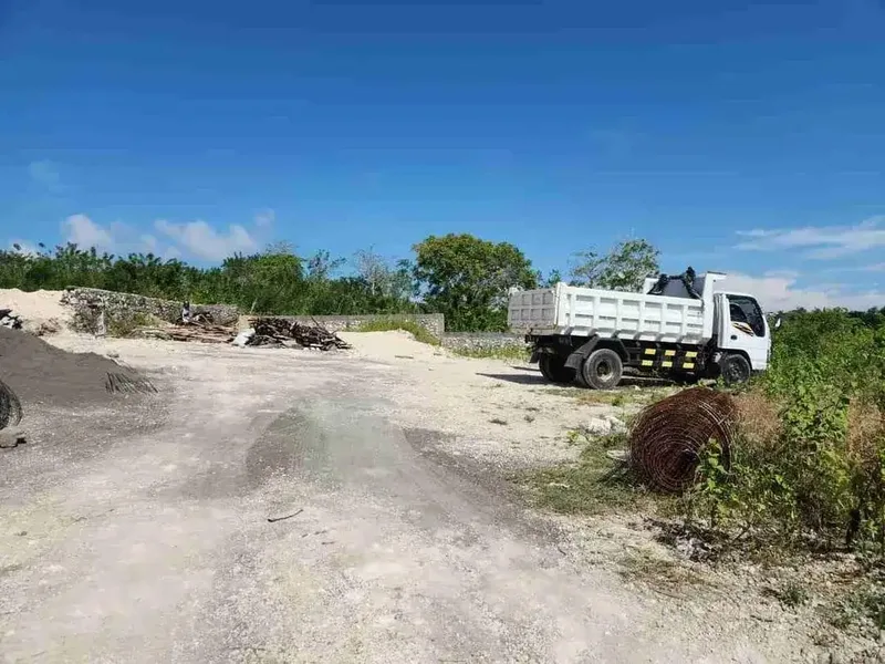 Tanah Strategis Dekat Pantai Padang Padang Uluwatu - Real Estate in Bali